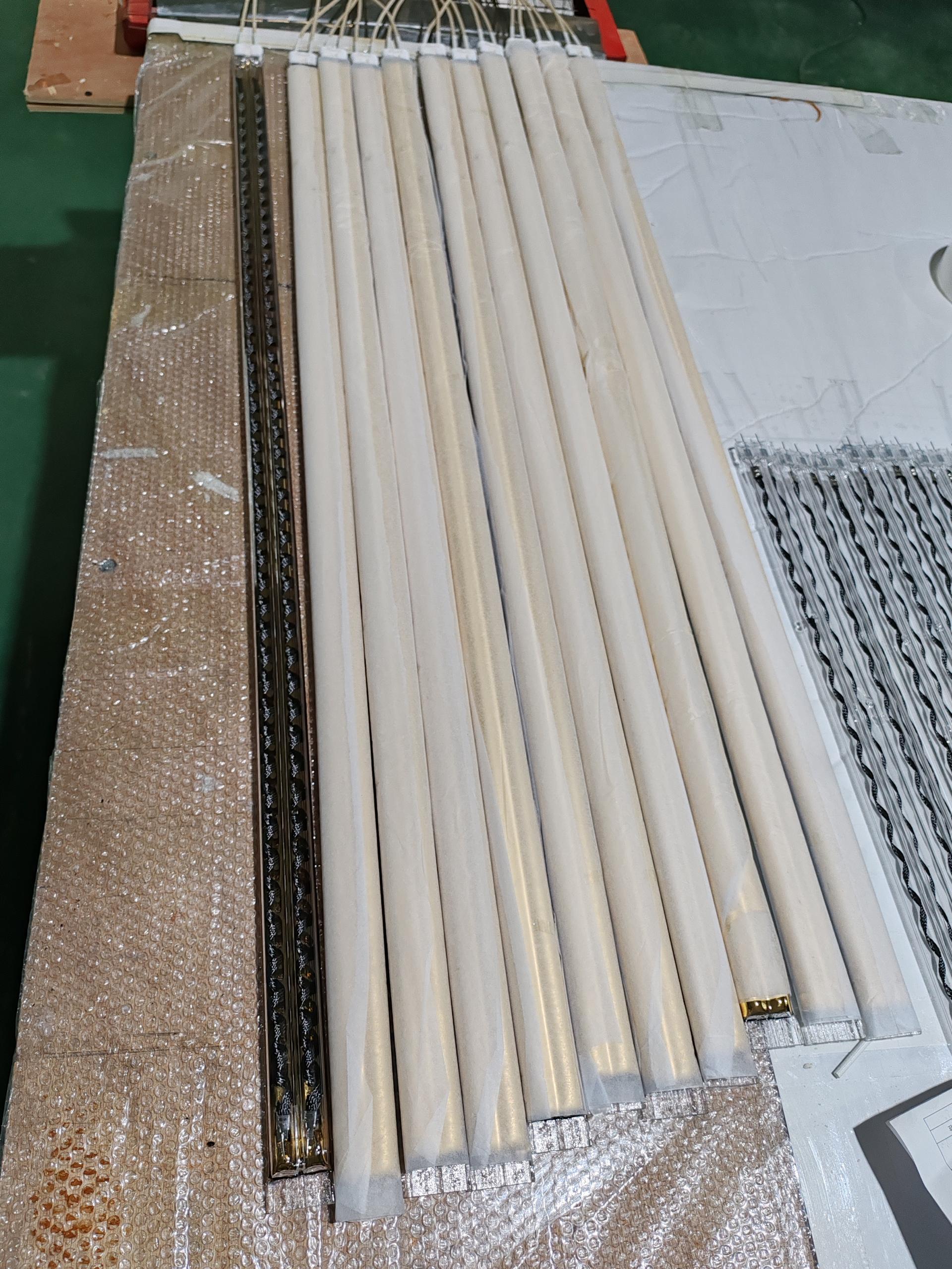 Infrared carbon fiber heat buld